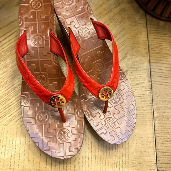 NWOT Tory Burch Suzy Cork Wedge sandals. Never won!! - Picture 9 of 10